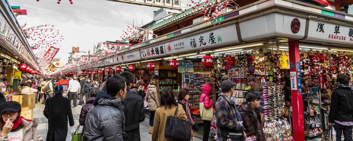 CÓMO COMPRAR EN LAS TIENDAS EN JAPÓN